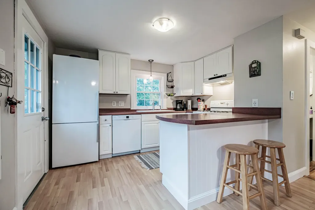 102 Gleckler Road Portland ME 04103