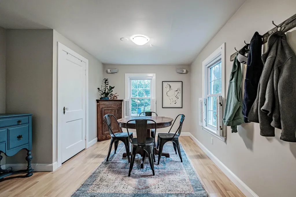 102 Gleckler Road Portland ME 04103