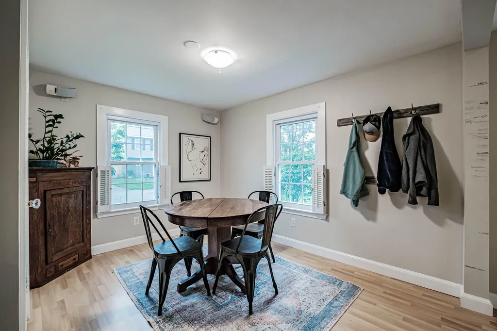 102 Gleckler Road Portland ME 04103