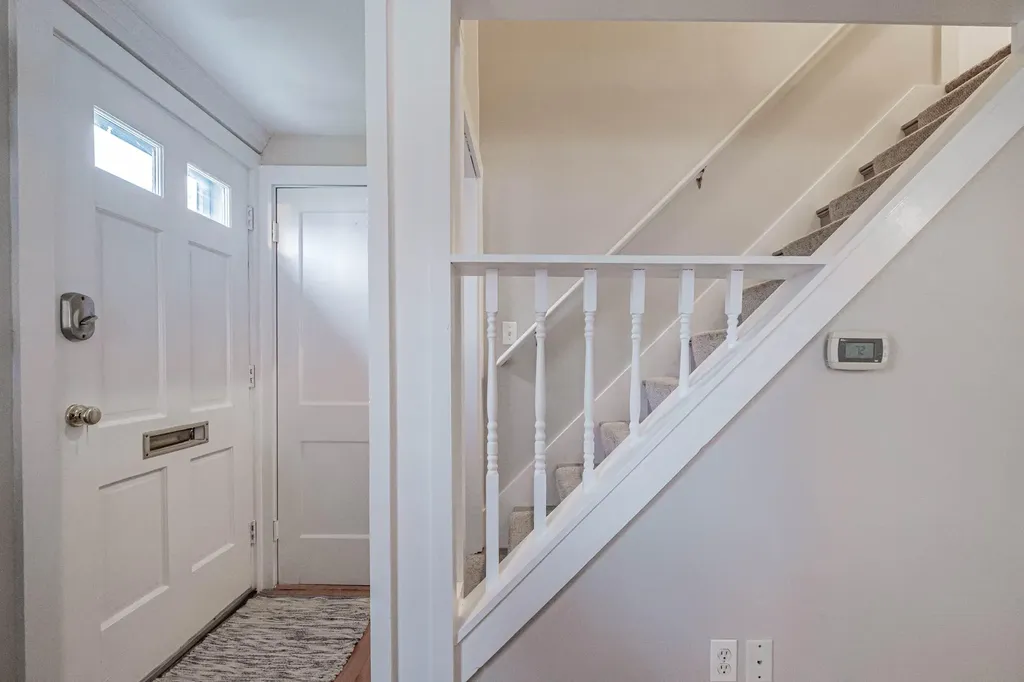 102 Gleckler Road Portland ME 04103