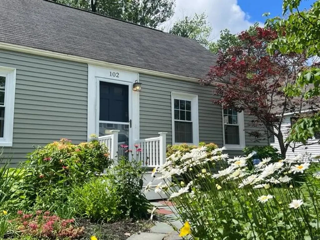 102 Gleckler Road Portland ME 04103