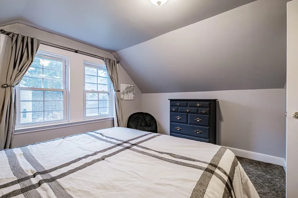 102 Gleckler Road Portland ME 04103