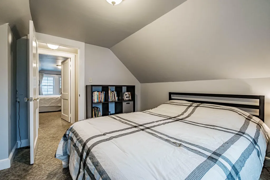 102 Gleckler Road Portland ME 04103