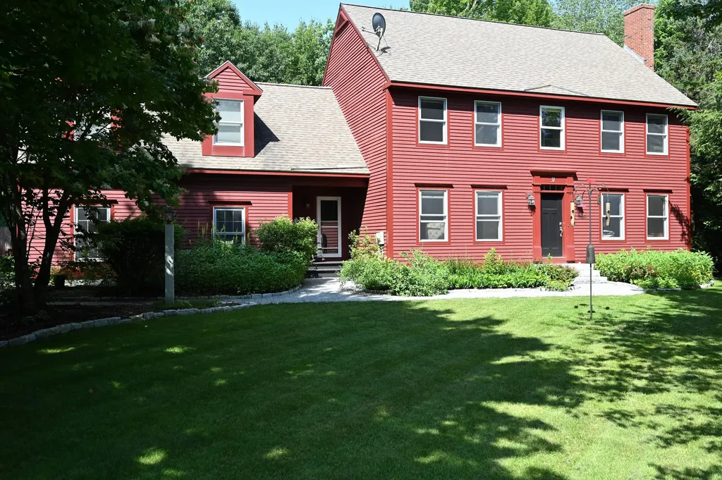 31 Village Woods Circle Gorham ME 04038