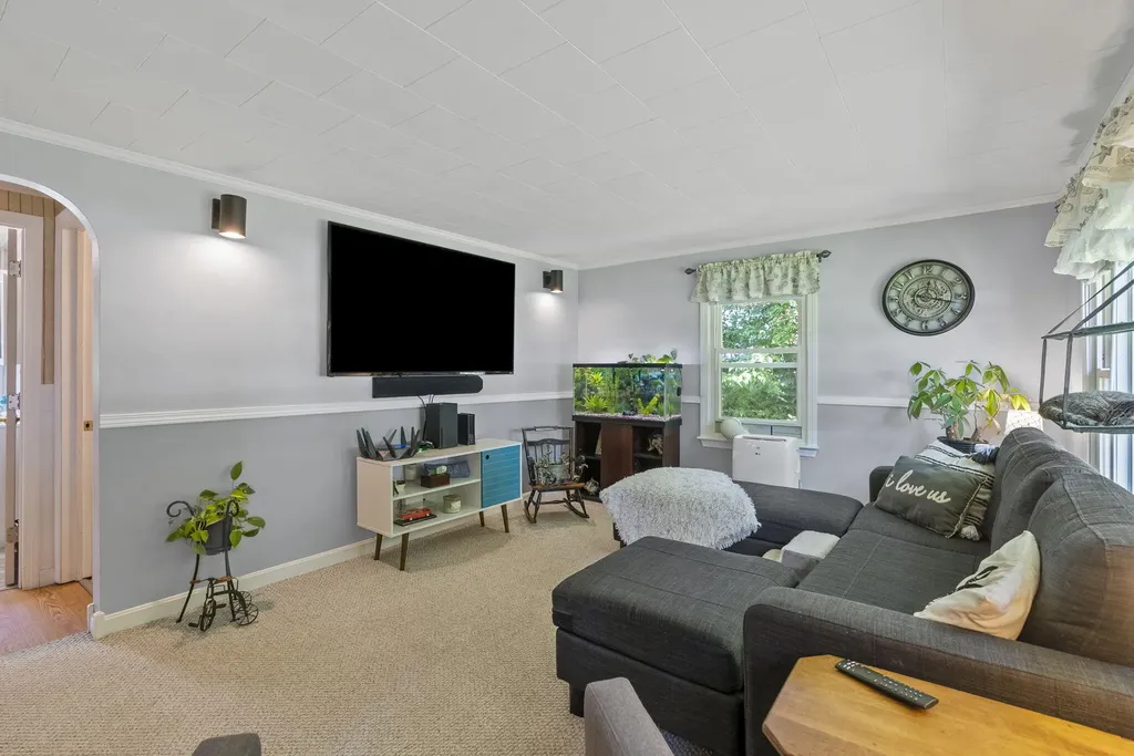 215 Oak Street Rumford ME 04276