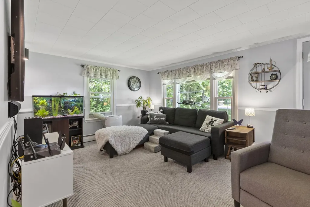 215 Oak Street Rumford ME 04276