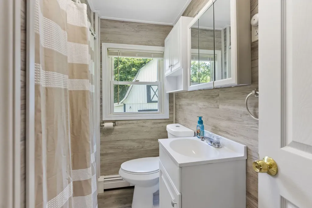 215 Oak Street Rumford ME 04276
