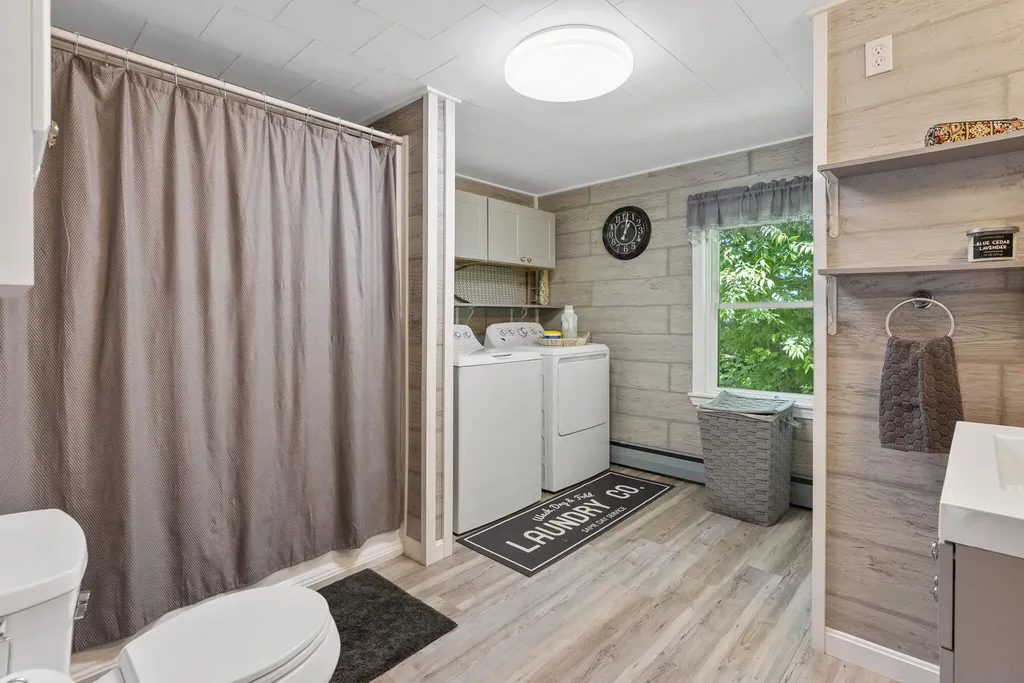 215 Oak Street Rumford ME 04276