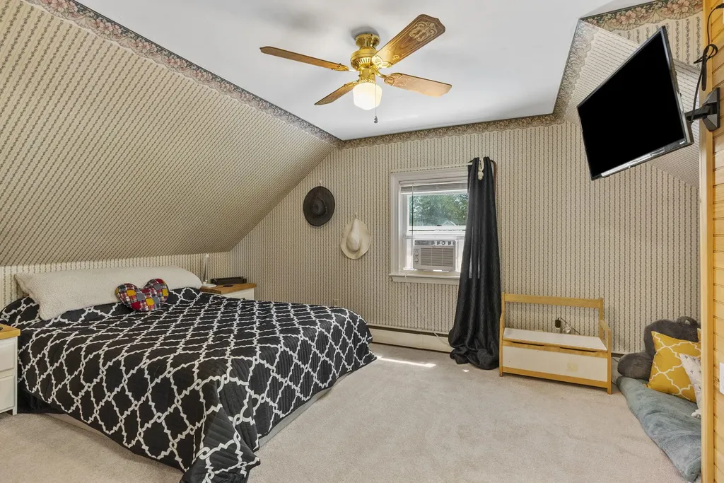 215 Oak Street Rumford ME 04276