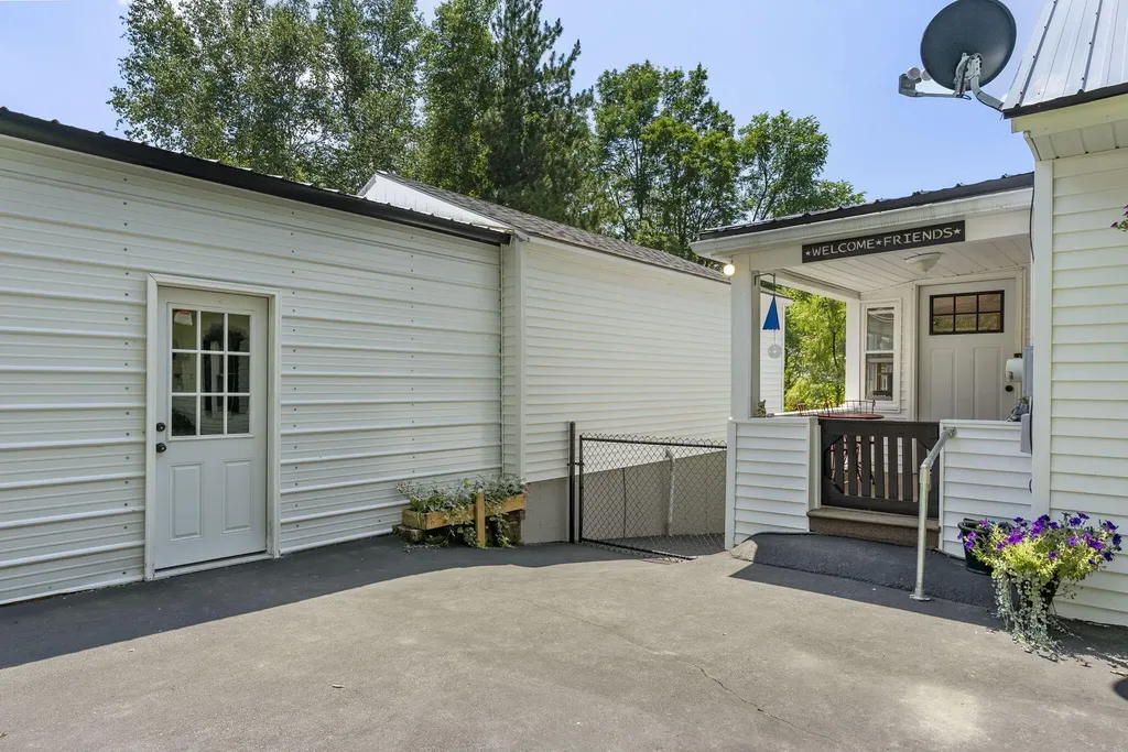 215 Oak Street Rumford ME 04276