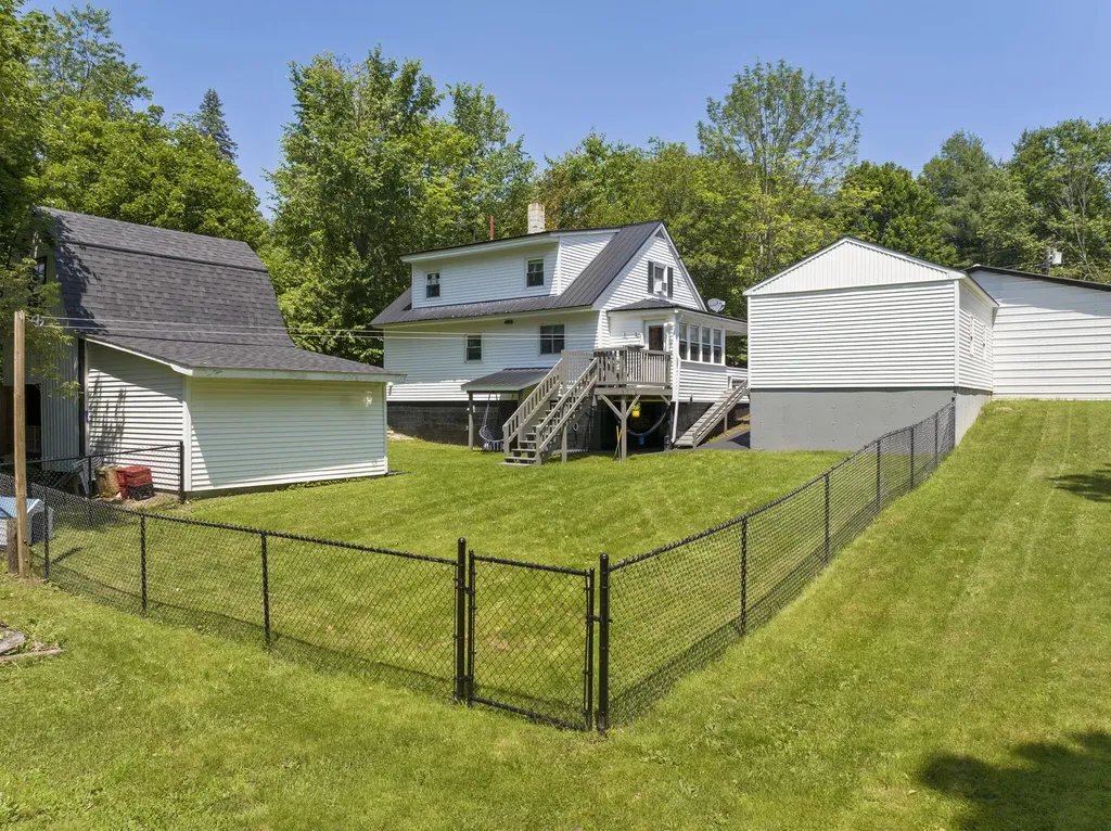 215 Oak Street Rumford ME 04276