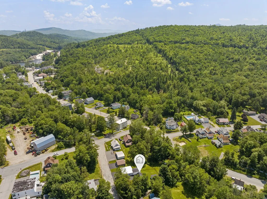 215 Oak Street Rumford ME 04276