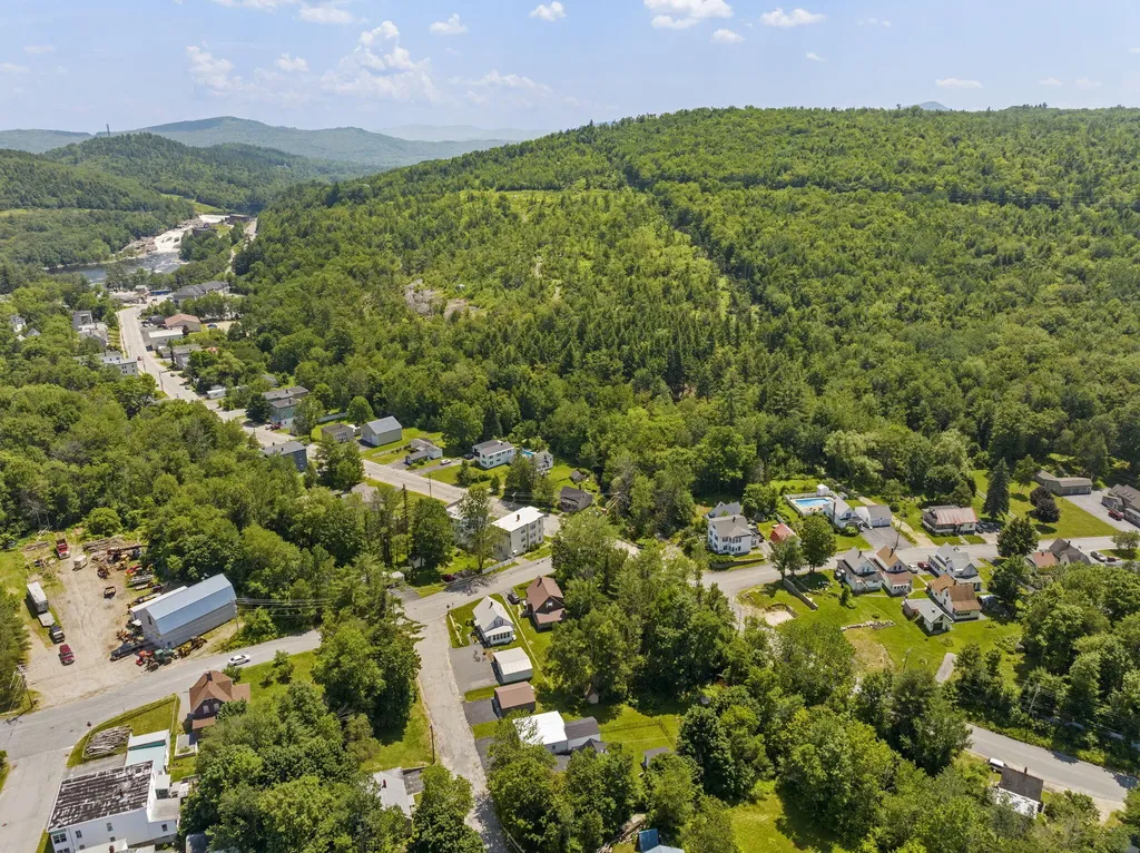 215 Oak Street Rumford ME 04276