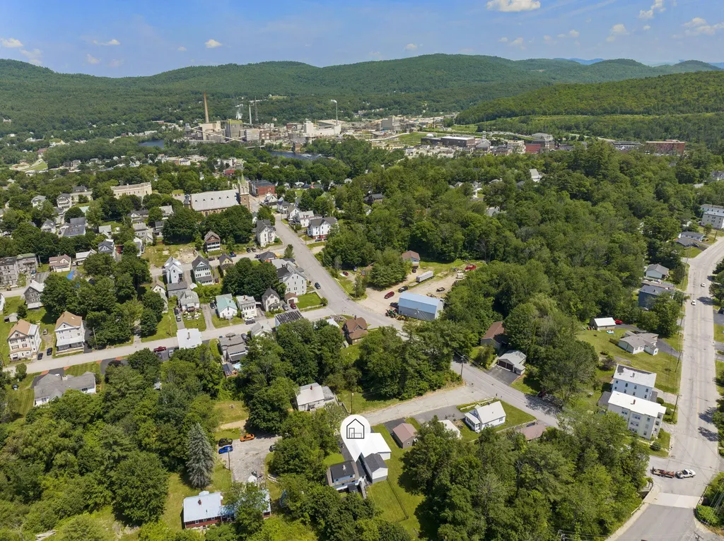 215 Oak Street Rumford ME 04276