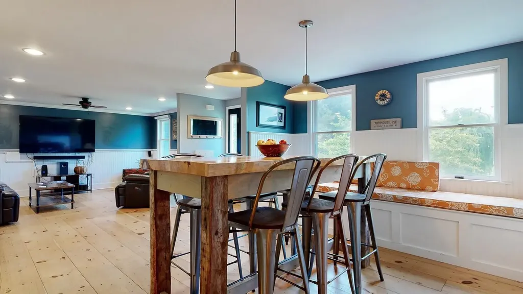 26 Evergreen Drive Yarmouth ME 04096