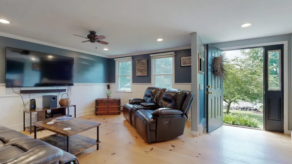 26 Evergreen Drive Yarmouth ME 04096