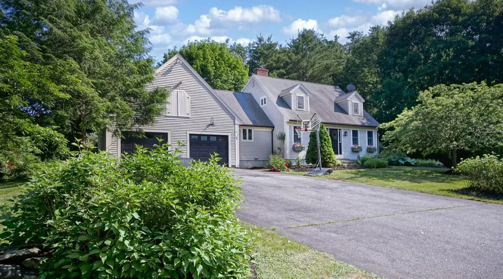 26 Evergreen Drive Yarmouth ME 04096