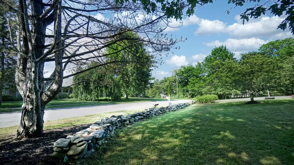 26 Evergreen Drive Yarmouth ME 04096