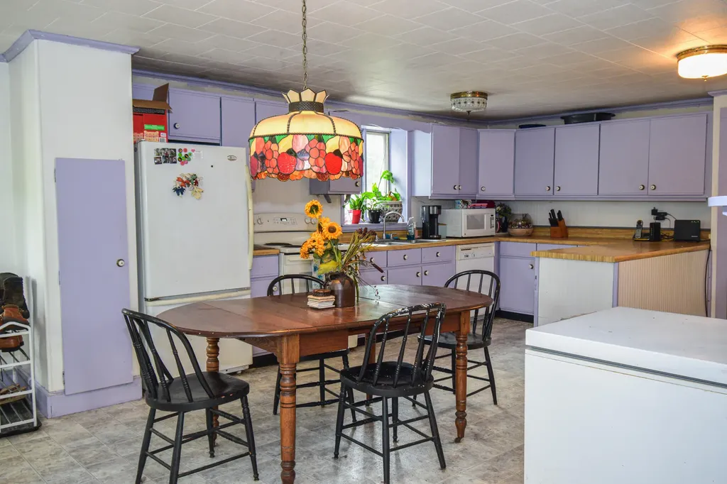 180 Silvers Mills Road Dexter ME 04930