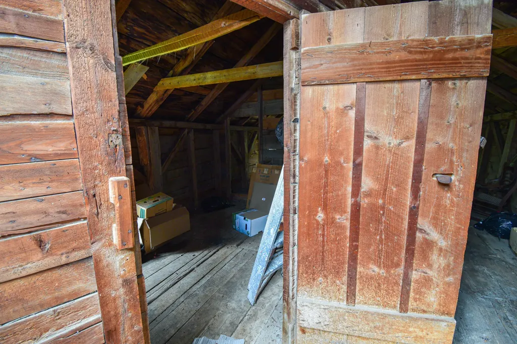 180 Silvers Mills Road Dexter ME 04930