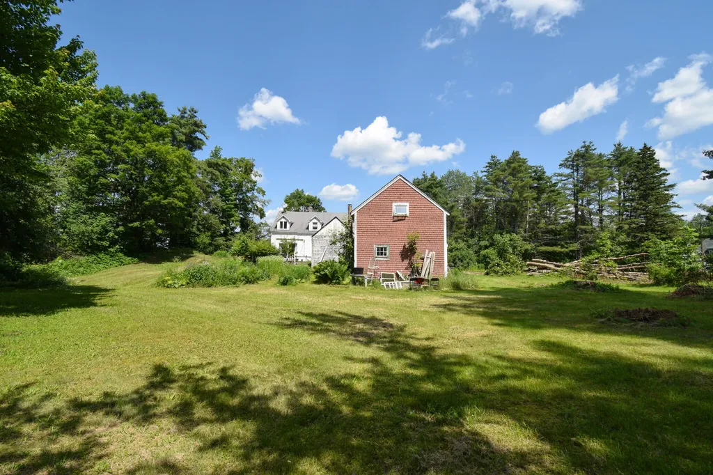 180 Silvers Mills Road Dexter ME 04930