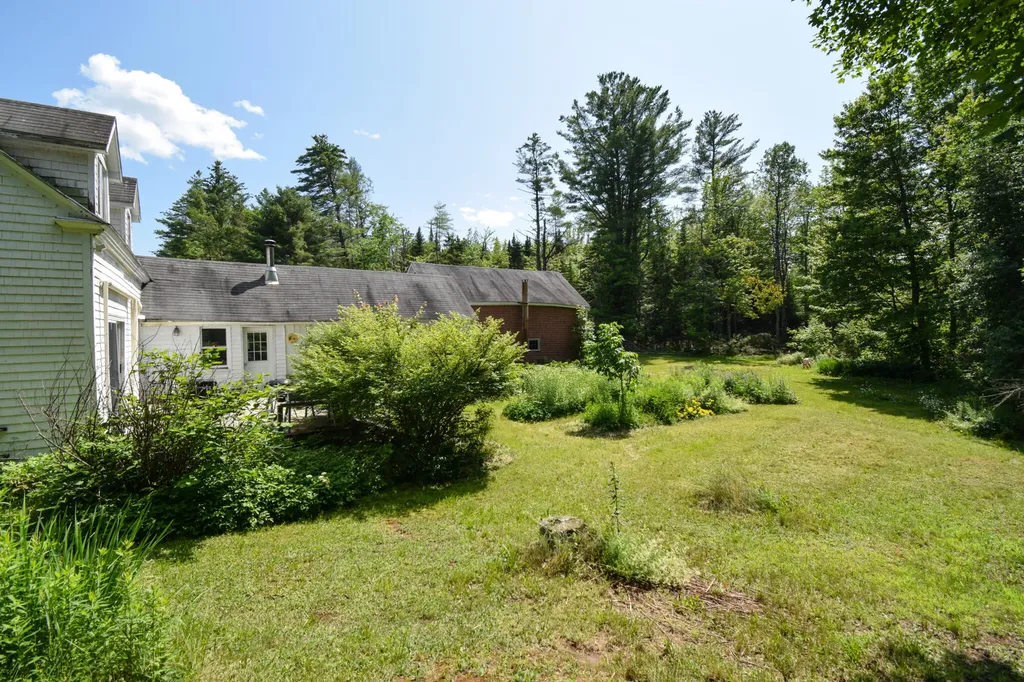 180 Silvers Mills Road Dexter ME 04930