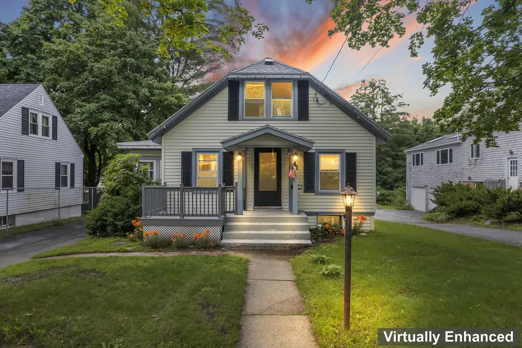 41 Lane Avenue Portland ME 04103