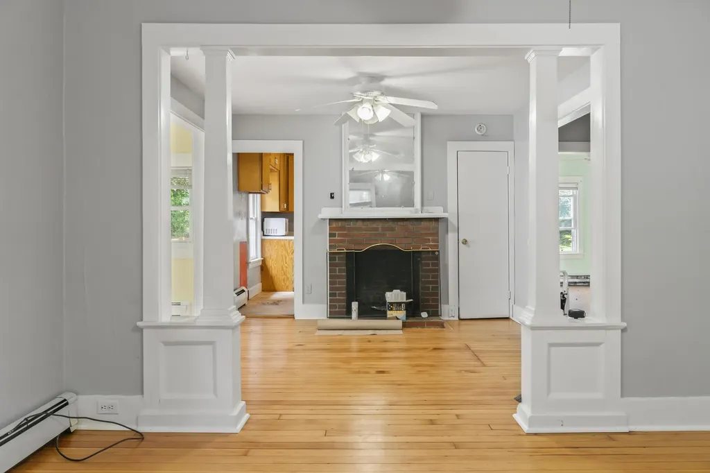 41 Lane Avenue Portland ME 04103