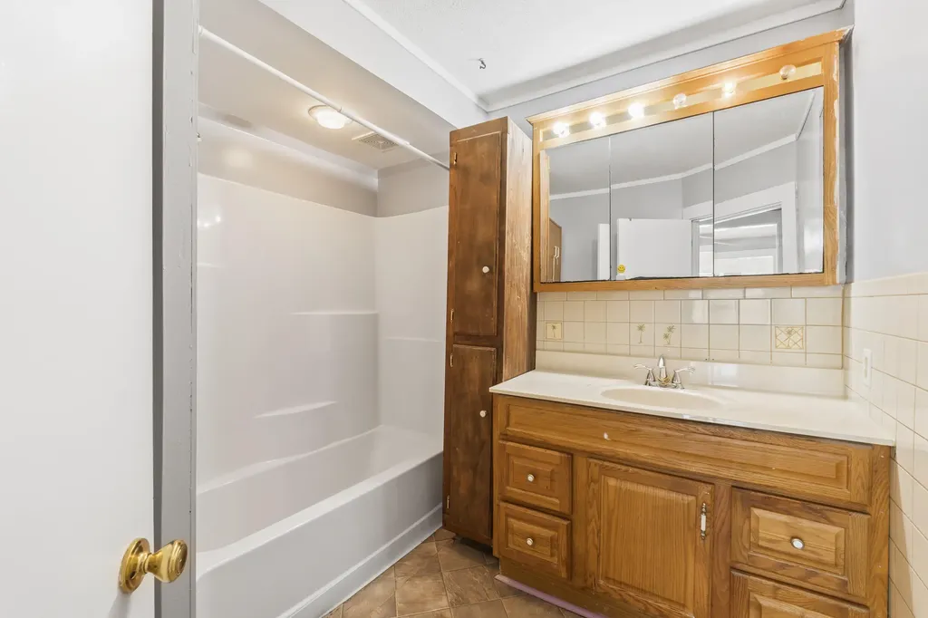 41 Lane Avenue Portland ME 04103