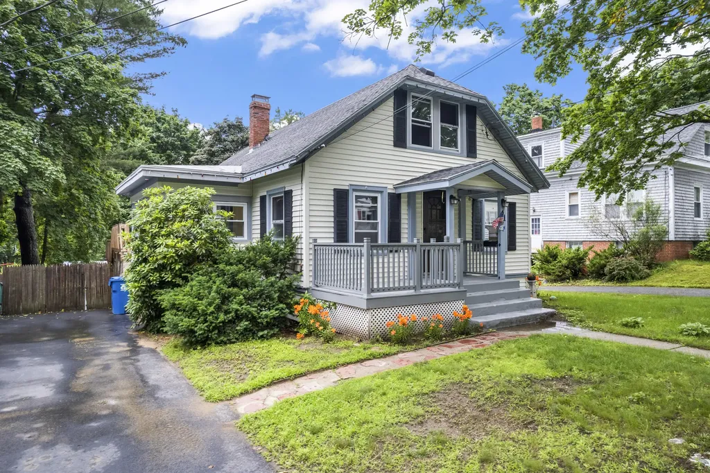 41 Lane Avenue Portland ME 04103