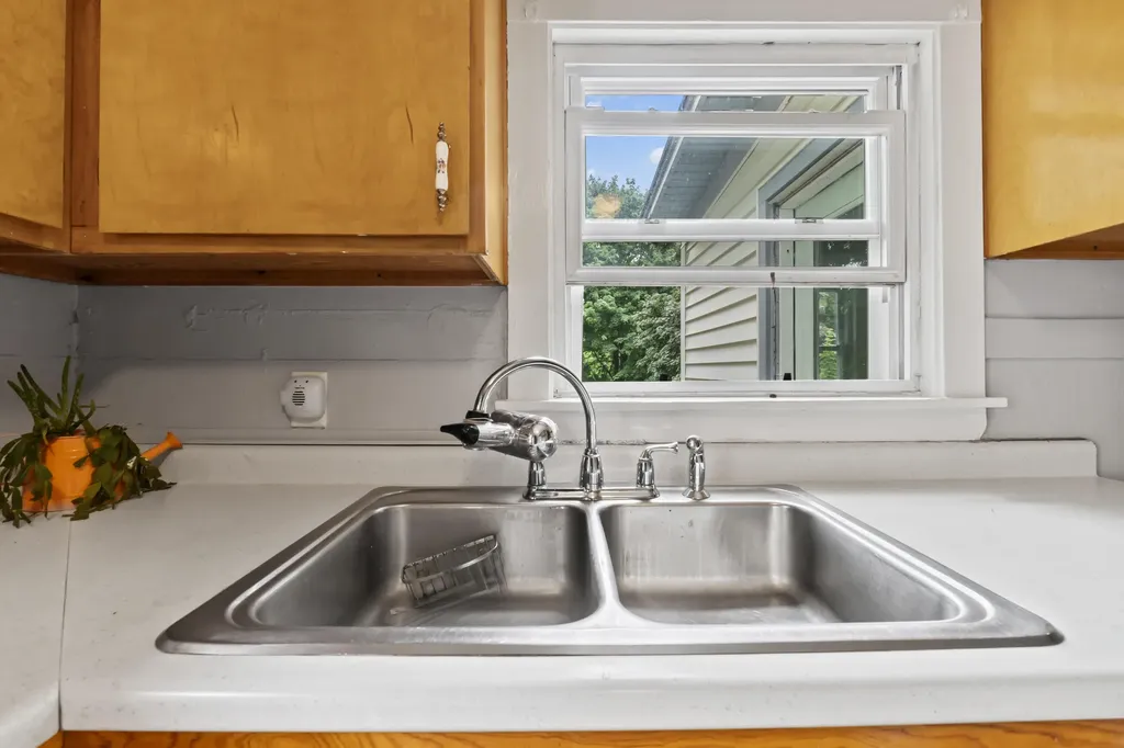 41 Lane Avenue Portland ME 04103