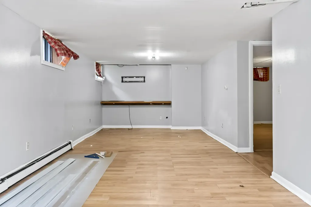 41 Lane Avenue Portland ME 04103