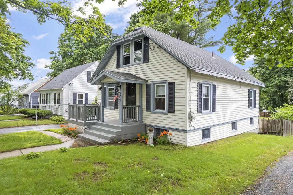 41 Lane Avenue Portland ME 04103