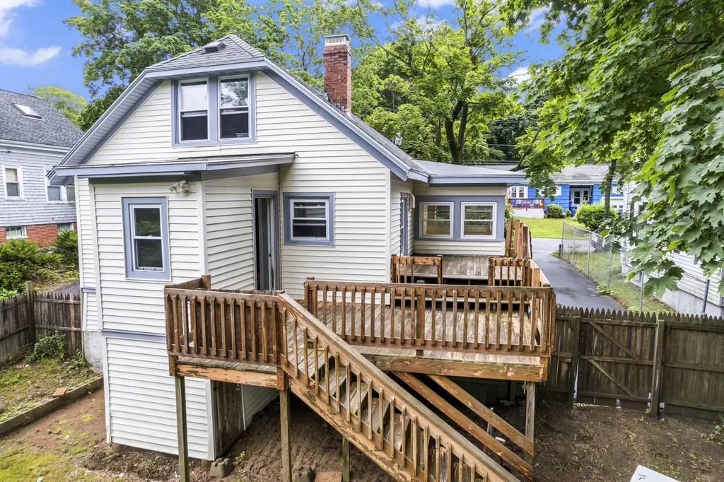 41 Lane Avenue Portland ME 04103