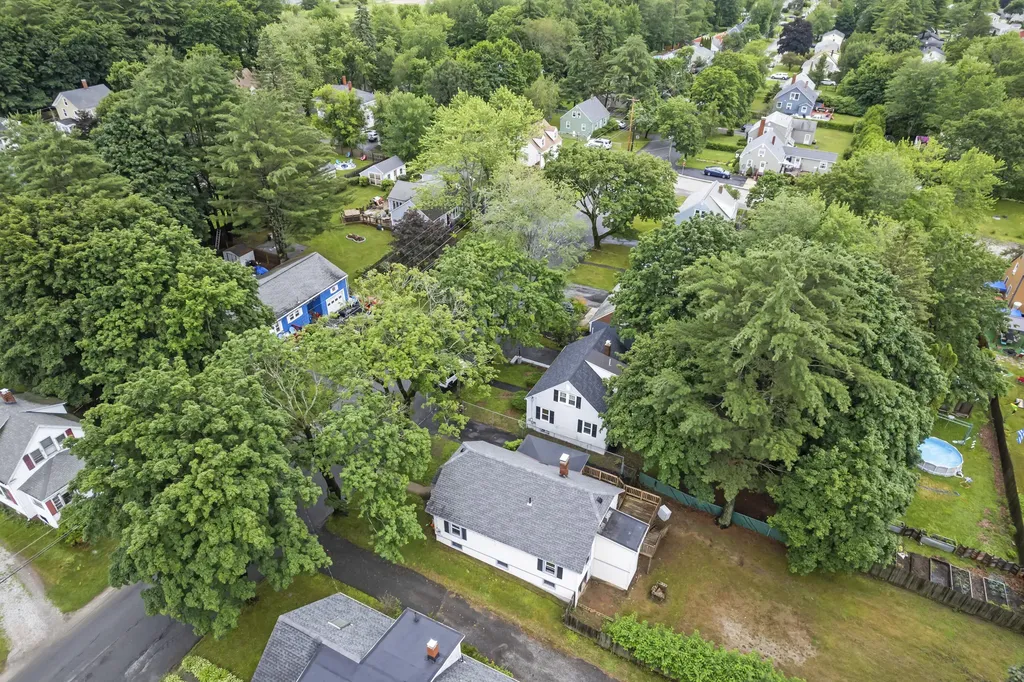 41 Lane Avenue Portland ME 04103