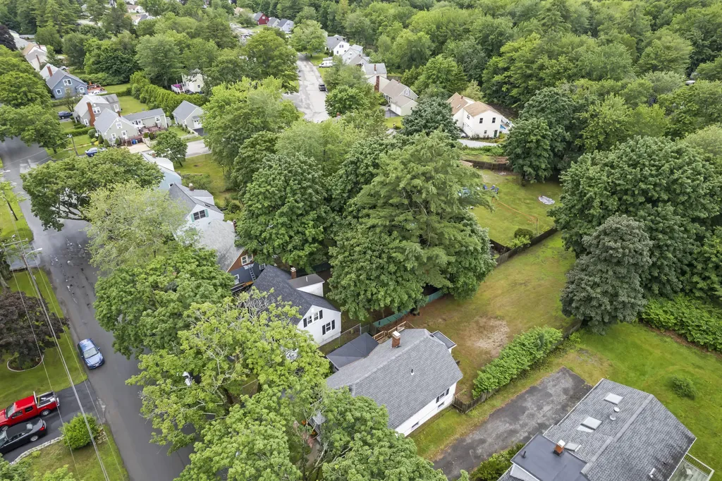 41 Lane Avenue Portland ME 04103