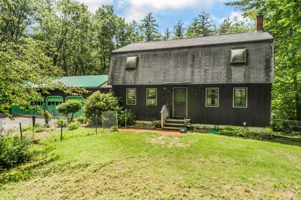 961 Lebanon Road North Berwick ME 03906