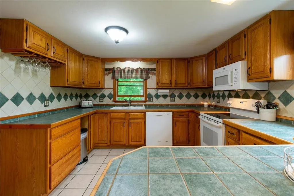 50 Williams Lane Warren ME 04864