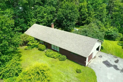 85 Readfield Road Manchester ME 04351