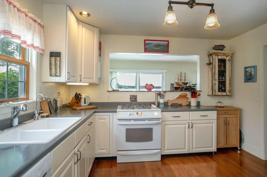 69 Eider Road Harpswell ME 04079