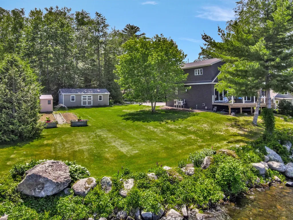 53 Marginal Way Newport ME 04953