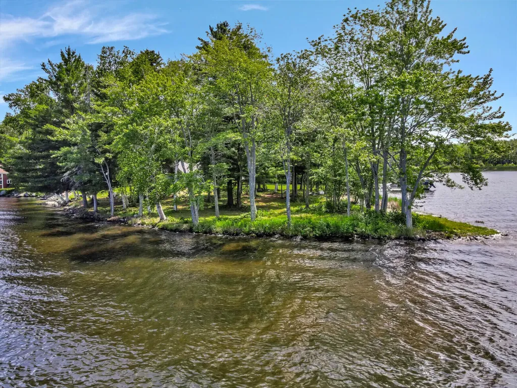 53 Marginal Way Newport ME 04953