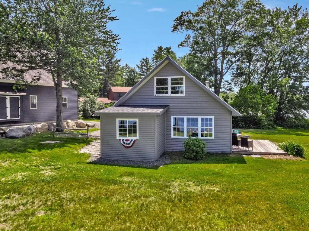 53 Marginal Way Newport ME 04953