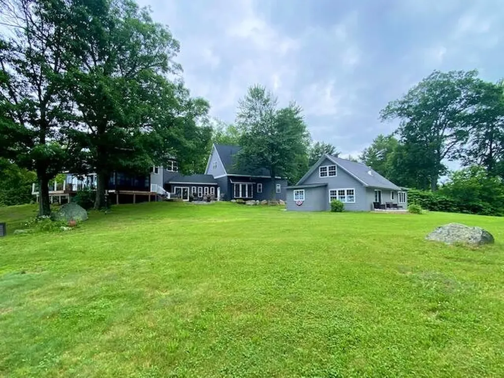 53 Marginal Way Newport ME 04953