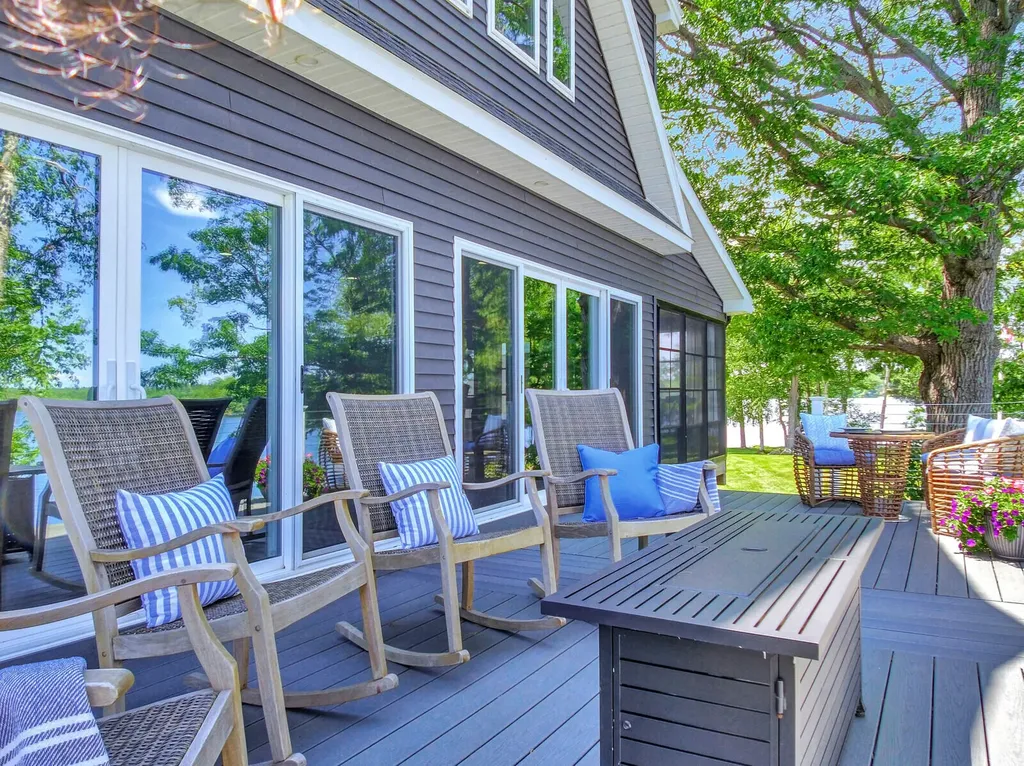 53 Marginal Way Newport ME 04953