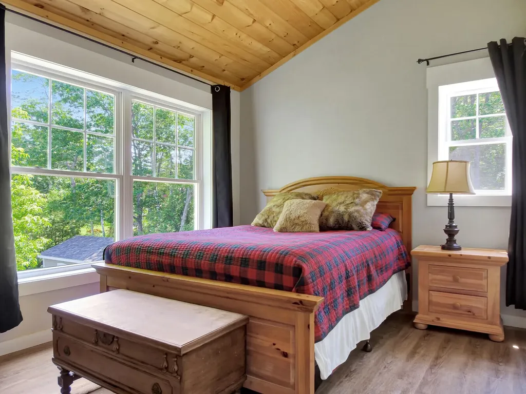 53 Marginal Way Newport ME 04953