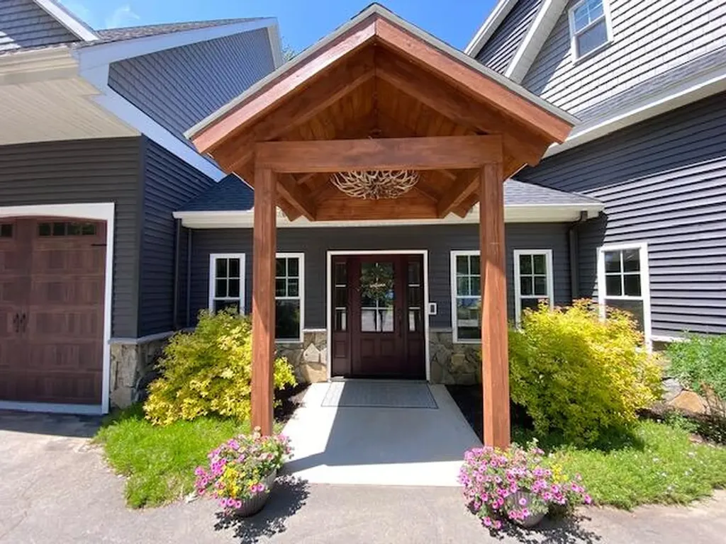 53 Marginal Way Newport ME 04953