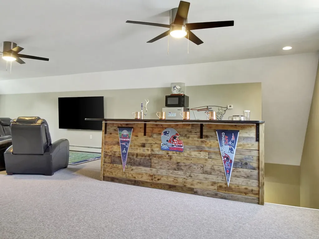 53 Marginal Way Newport ME 04953