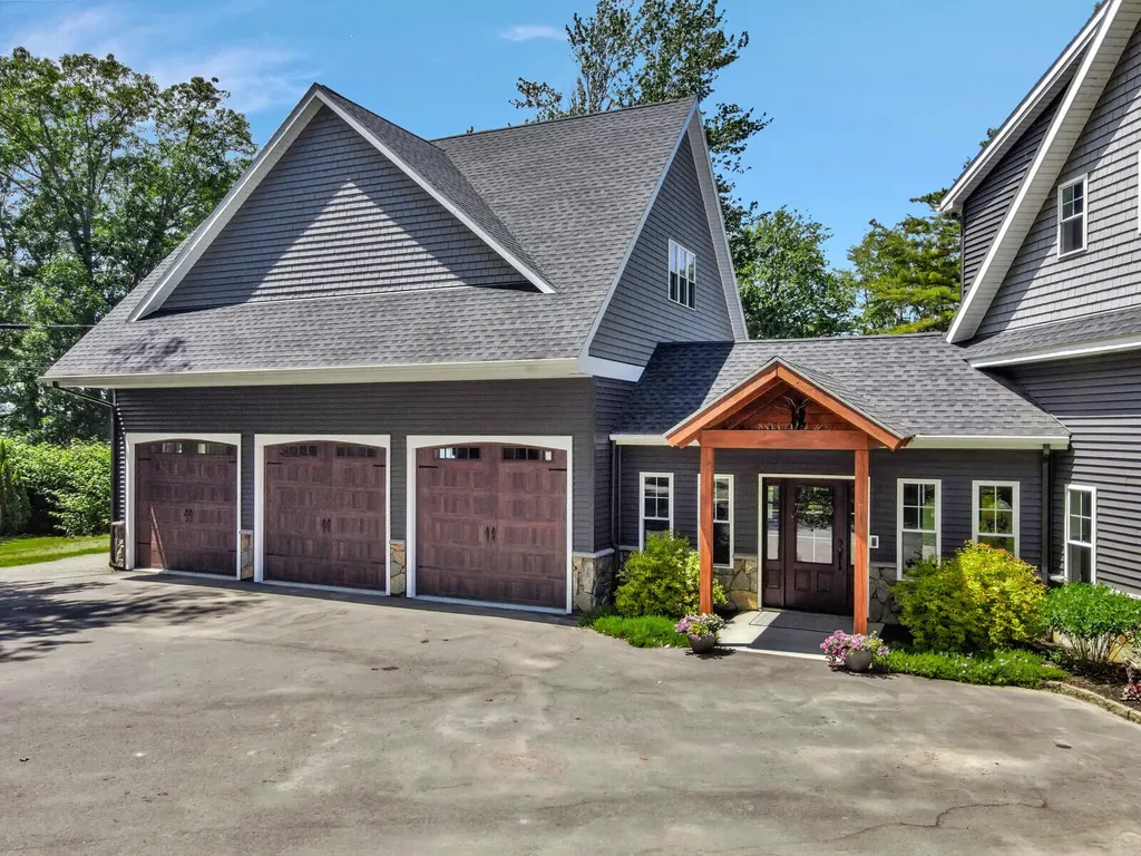 53 Marginal Way Newport ME 04953
