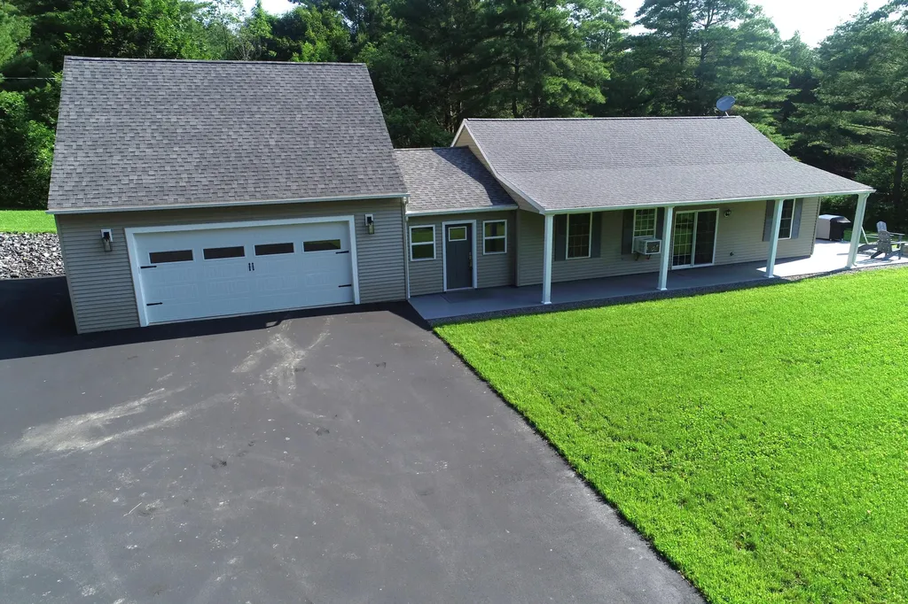 9 Spencer Street Augusta ME 04330